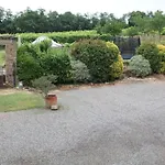 A La Ferme Avec Piscine Nyaraló