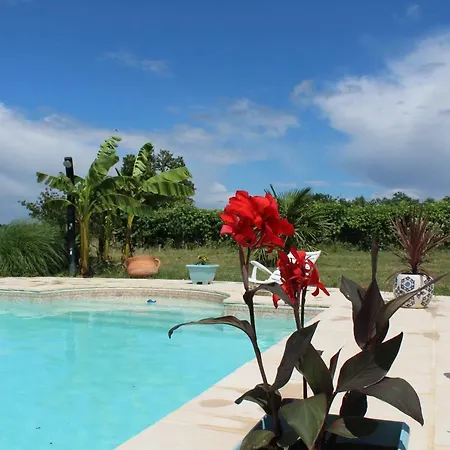 Ferienhaus A La Ferme Avec Piscine *