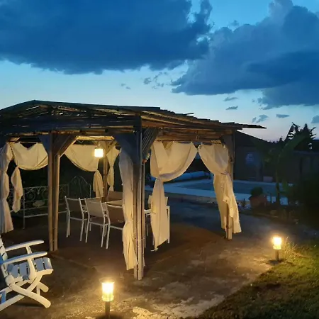 A La Ferme Avec Piscine Ferienhaus *