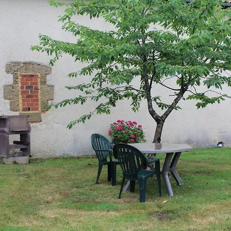 Prázdninový dům A La Ferme Avec Piscine Urgosse