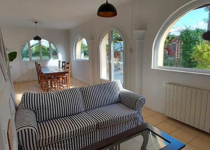 A La Ferme Avec Piscine