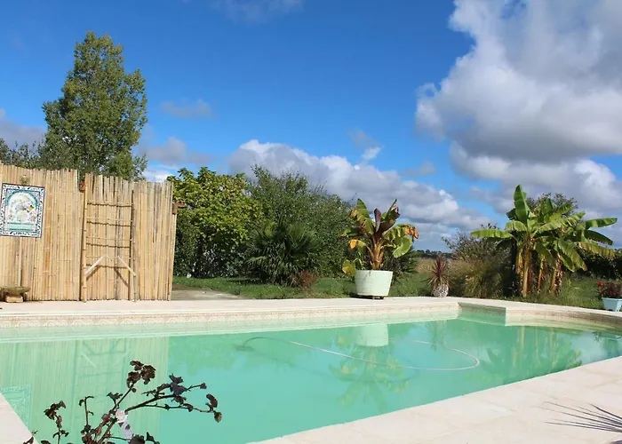 A La Ferme Avec Piscine *