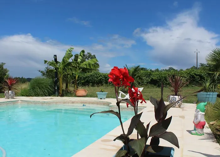 بيت للعطل A La Ferme Avec Piscine *